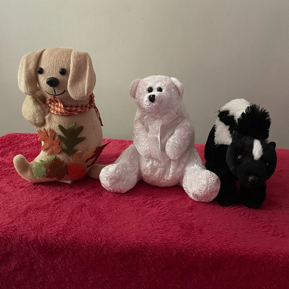 Used Lot of 3 Animal Stuffies, Kohl's Slap Bracelet Fall Dog and Aurora Skunk